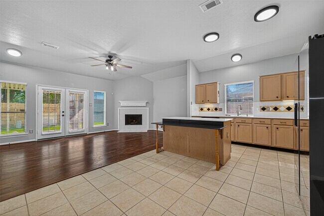 Building Photo - 18407 Maple Mill Dr