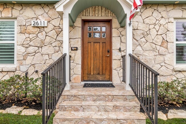 Building Photo - 2611 Ruth St