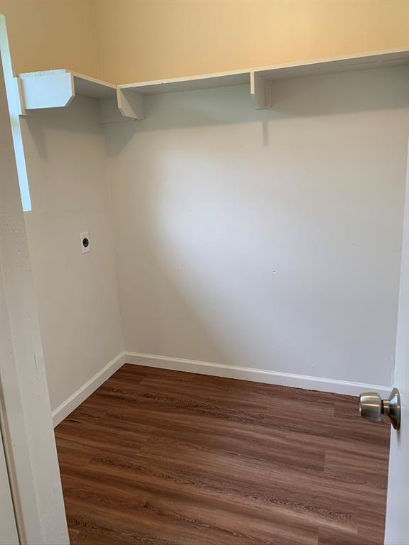 Building Photo - 516 San Saba St