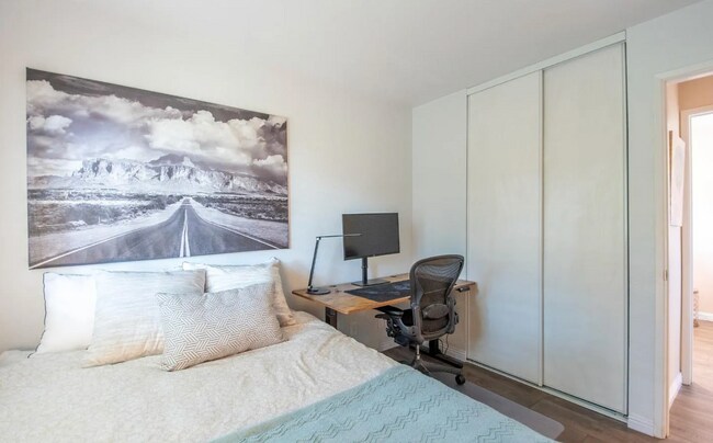 Building Photo - 1173 Capri Dr