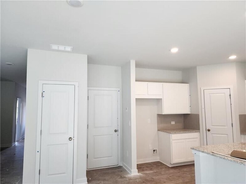 Building Photo - 5117 Union Heights Way
