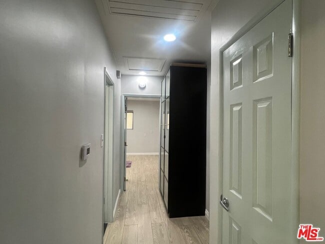 Building Photo - 5059 Catalon Ave
