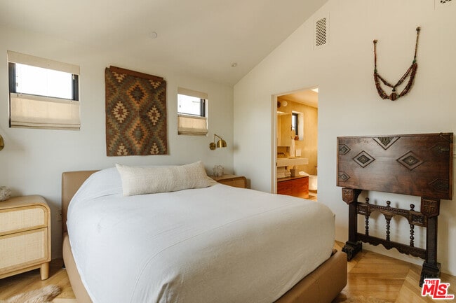 Building Photo - 751 Ozone St