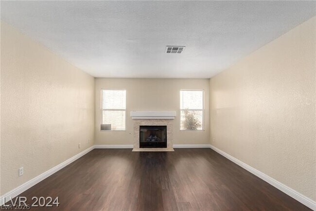 Building Photo - 9424 Deer Lodge Ln