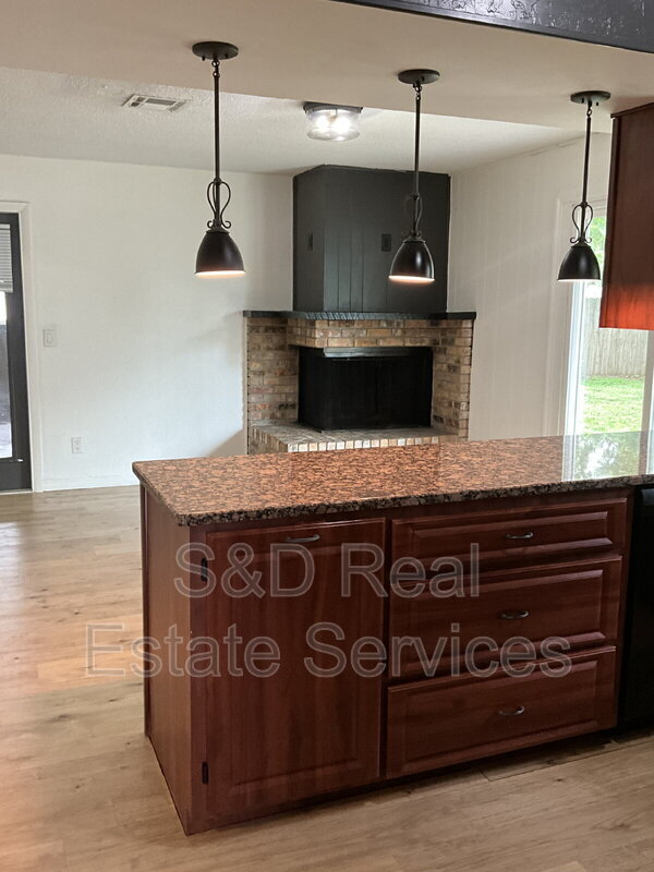 Building Photo - 4038 Doral