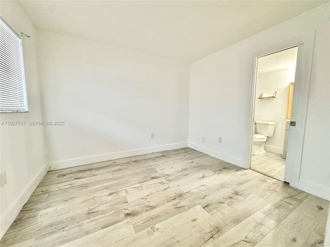 Building Photo - 19751 SW 114th Ave