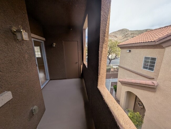 Building Photo - 10280 Gilmore Canyon Ct
