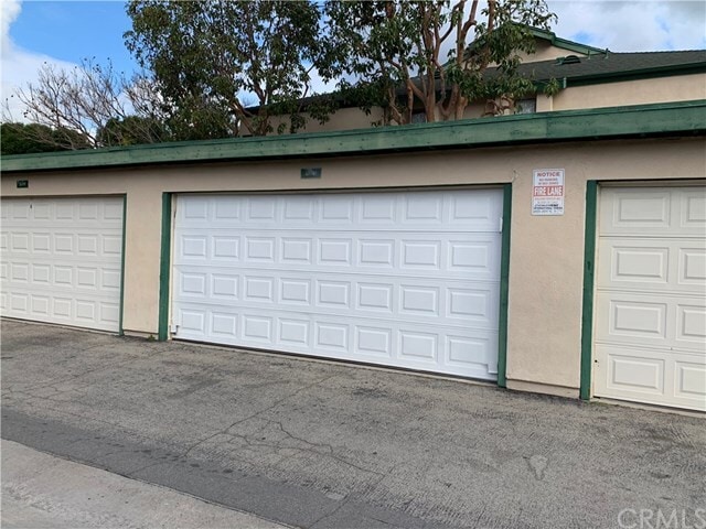 Building Photo - 13801 Shirley St