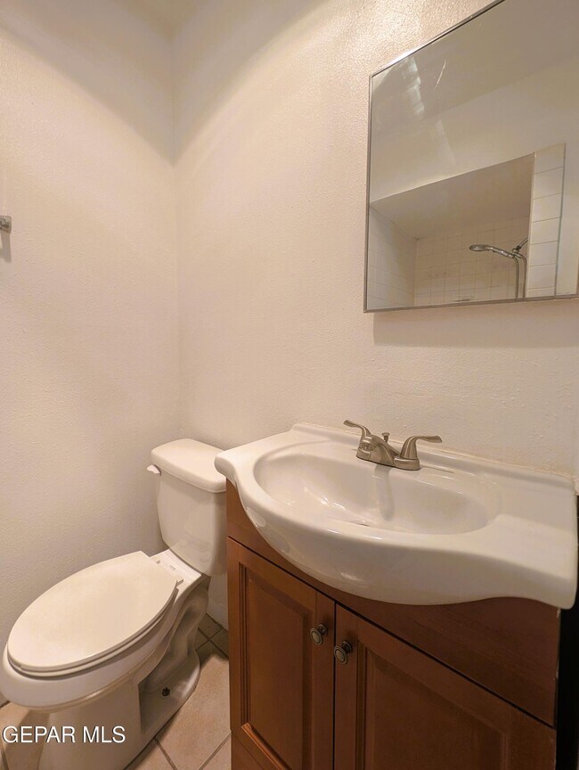 Building Photo - 5804 Pickerel Dr