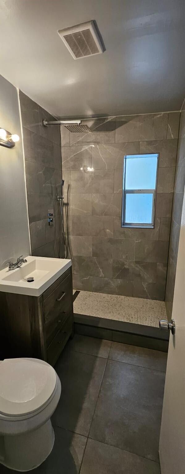 Building Photo - 1501 N Andrews Ave