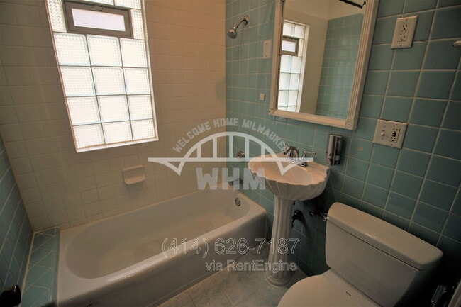 Building Photo - 1514 S 87th St