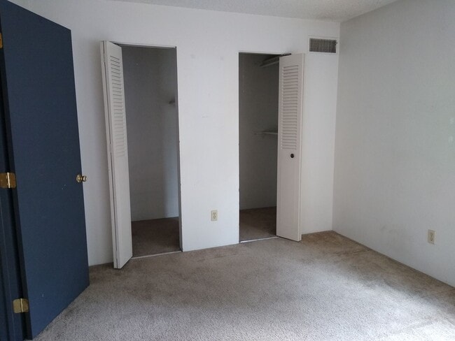 Building Photo - 1705 Heatheridge Rd