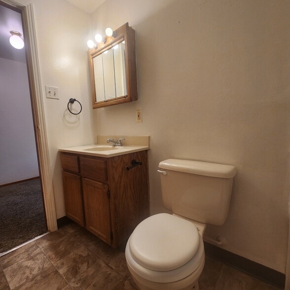 Building Photo - 139 Whitestown Vlg