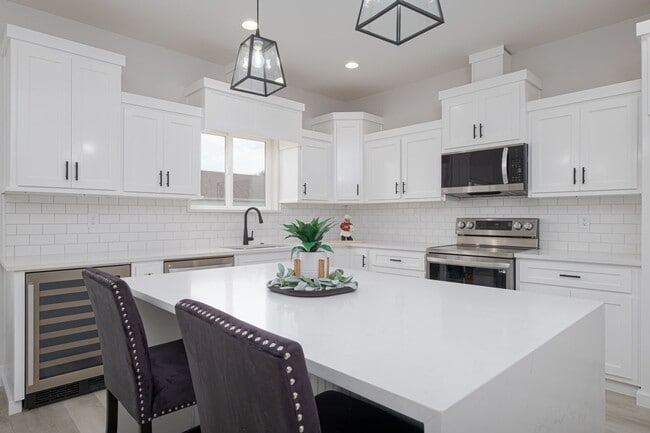 Building Photo - Beautiful New Home for Rent in Quincy