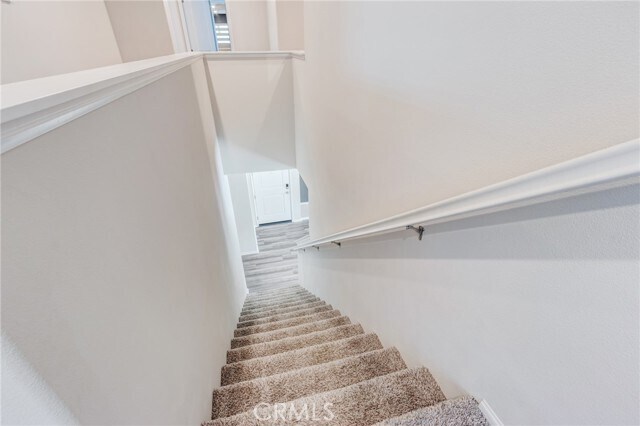 Building Photo - 36469 Shine Dr