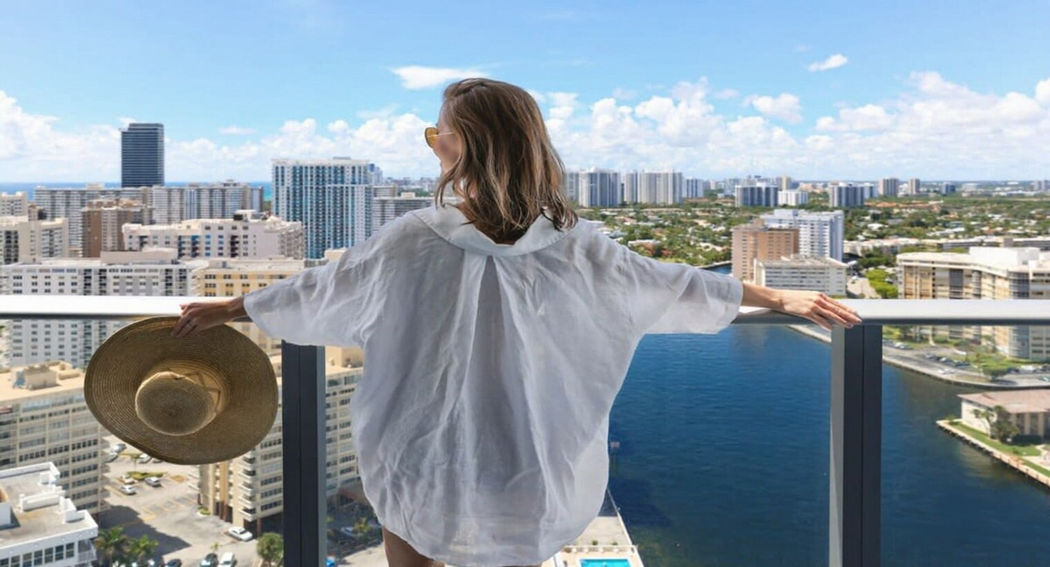 Building Photo - 4010 S Ocean Dr