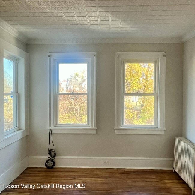 Building Photo - 140 Albany Ave