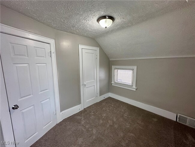 Building Photo - 1174 Tampa Ave