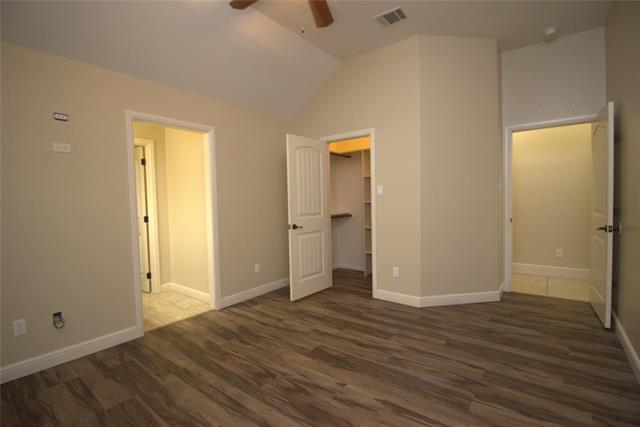 Building Photo - 2208 Beau W Ct