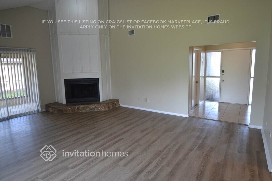 Building Photo - 644 Deer Run Ct