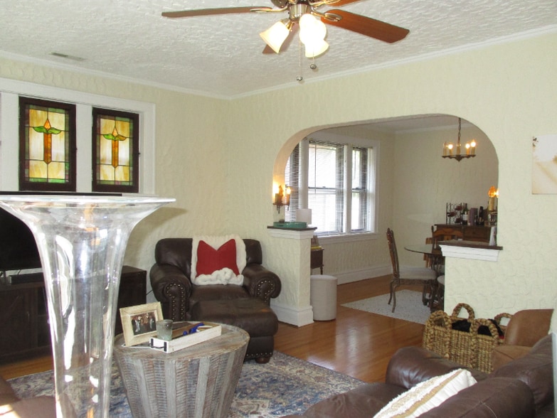 Building Photo - 1081 Terrace Dr