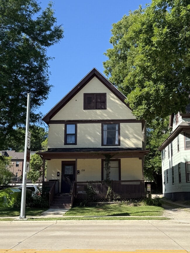 Building Photo - 120 S Blair St