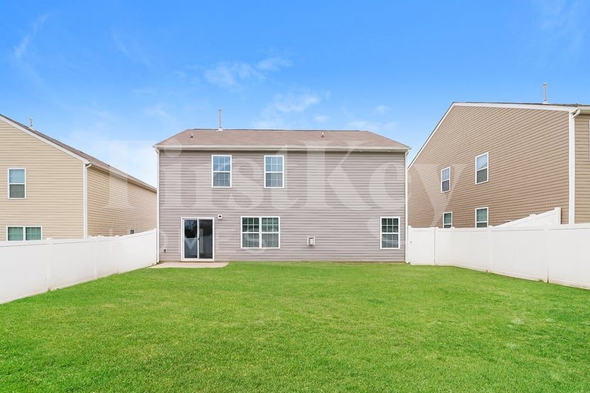 Building Photo - 2637 Cider Ridge Rd