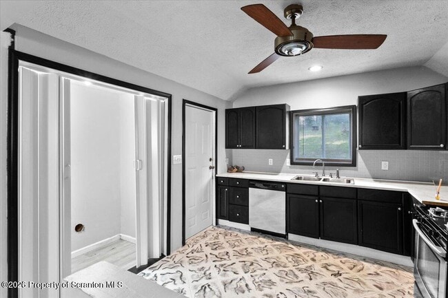 Building Photo - 416 Electric St