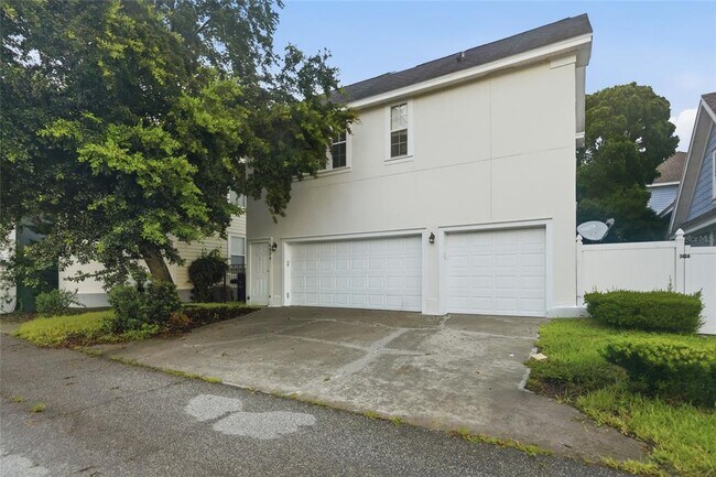 Building Photo - 912 Waterside Dr