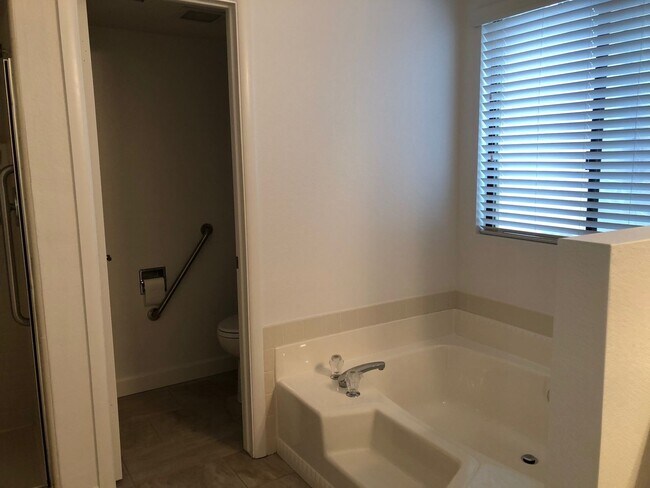 Building Photo - 2343 Leisure World