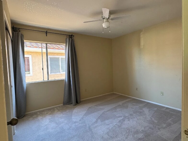 Building Photo - 12904 Sedge Ct