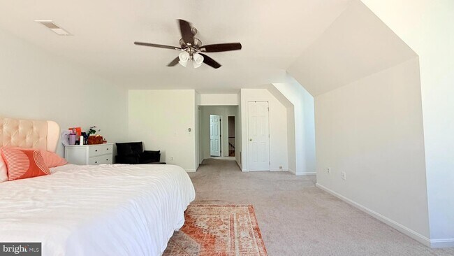 Building Photo - 11610 Seneca Forest Cir