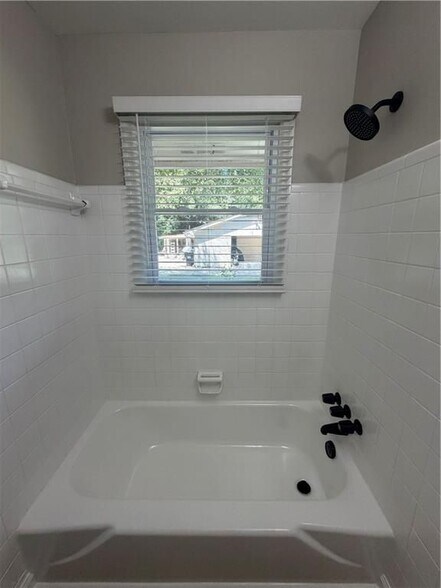 Building Photo - 3269 Dodson Dr