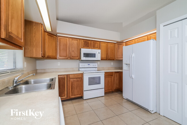 Building Photo - 267 Magellan Dr