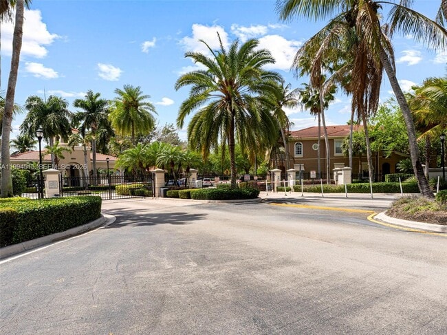 Building Photo - 4851 Bonsai Cir