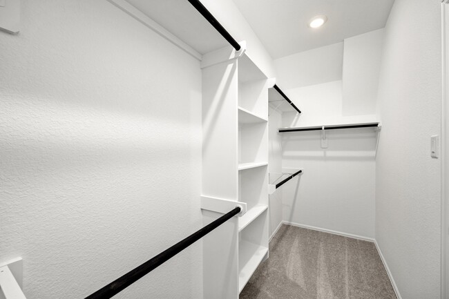 Building Photo - 7339 Bartoncliff Dr