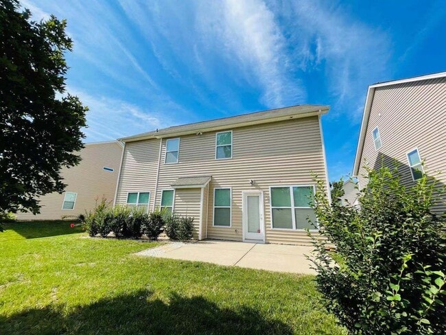 Building Photo - 6126 Trailwater Rd