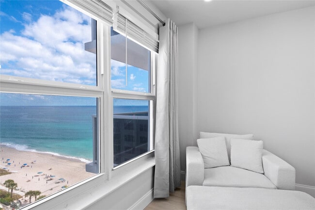 Building Photo - 3500 Galt Ocean Dr