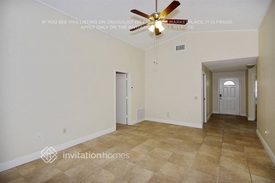 Building Photo - 1640 Sunburst Way