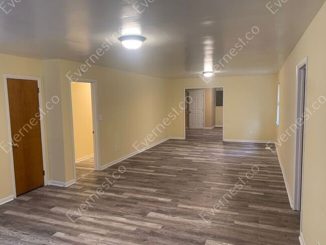 Building Photo - 7300 Denmark Ave