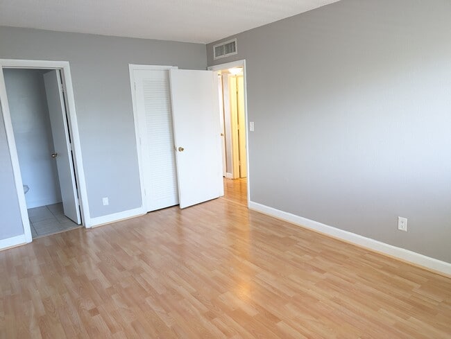 Primary Bedroom - 3061 NE 49th St