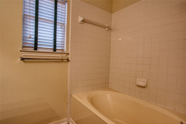 Building Photo - 21208 Derby Day Ave