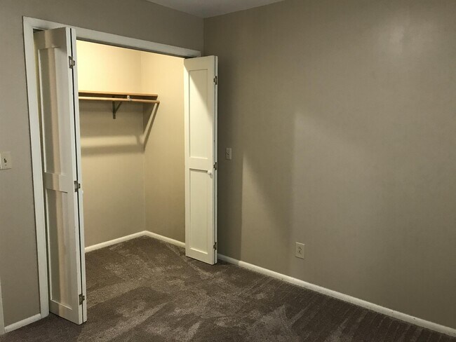 Building Photo - 15 Arapahoe Trail