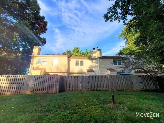Building Photo - 4233 Baylor St