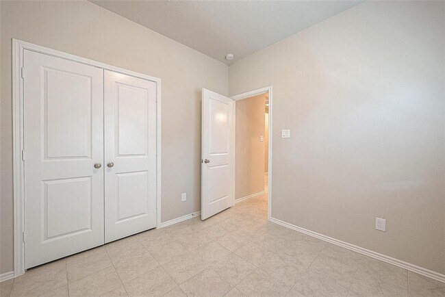 Building Photo - 10439 Shining Dawn Wy