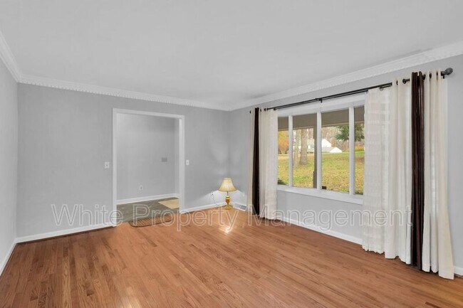 Building Photo - 1116 Reverdy Ln