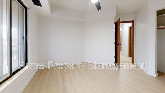 Building Photo - 205 E Arbor Ave