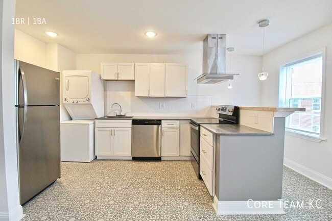 Building Photo - 1901 Olathe Blvd