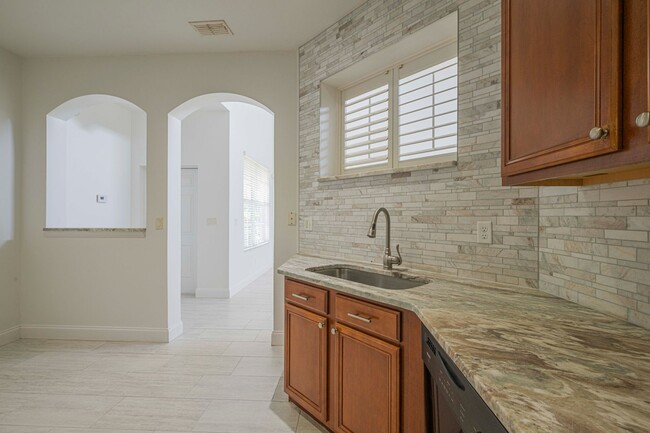 Building Photo - 3701 Titanic Cir