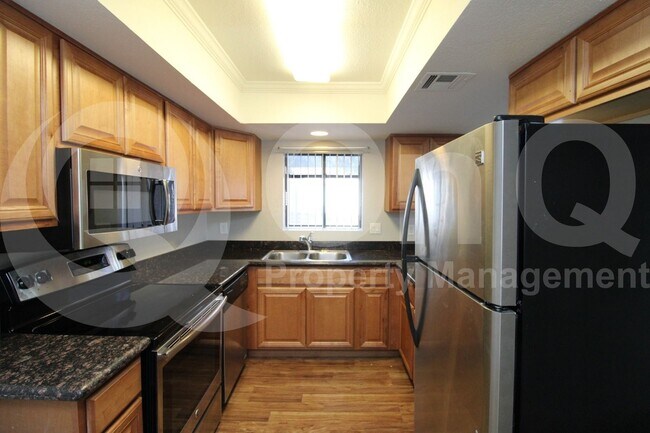 Building Photo - 3435 W Danbury Dr